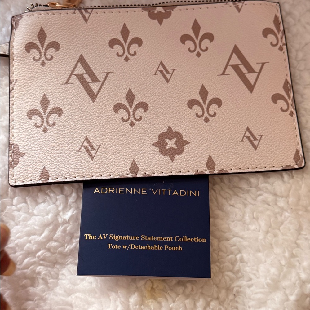 Adrienne Vittadini Beige and Blue Logo Tote with Wristlet - Picture 14 of 15